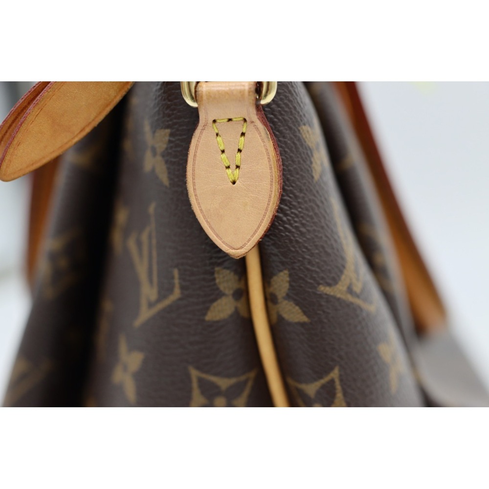 Louis Vuitton Rivoli‎ Monogram Bag - Picture 11 of 11